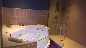 Suite, Ensuite (balnéo-sauna-Accès jardin) | Bathroom