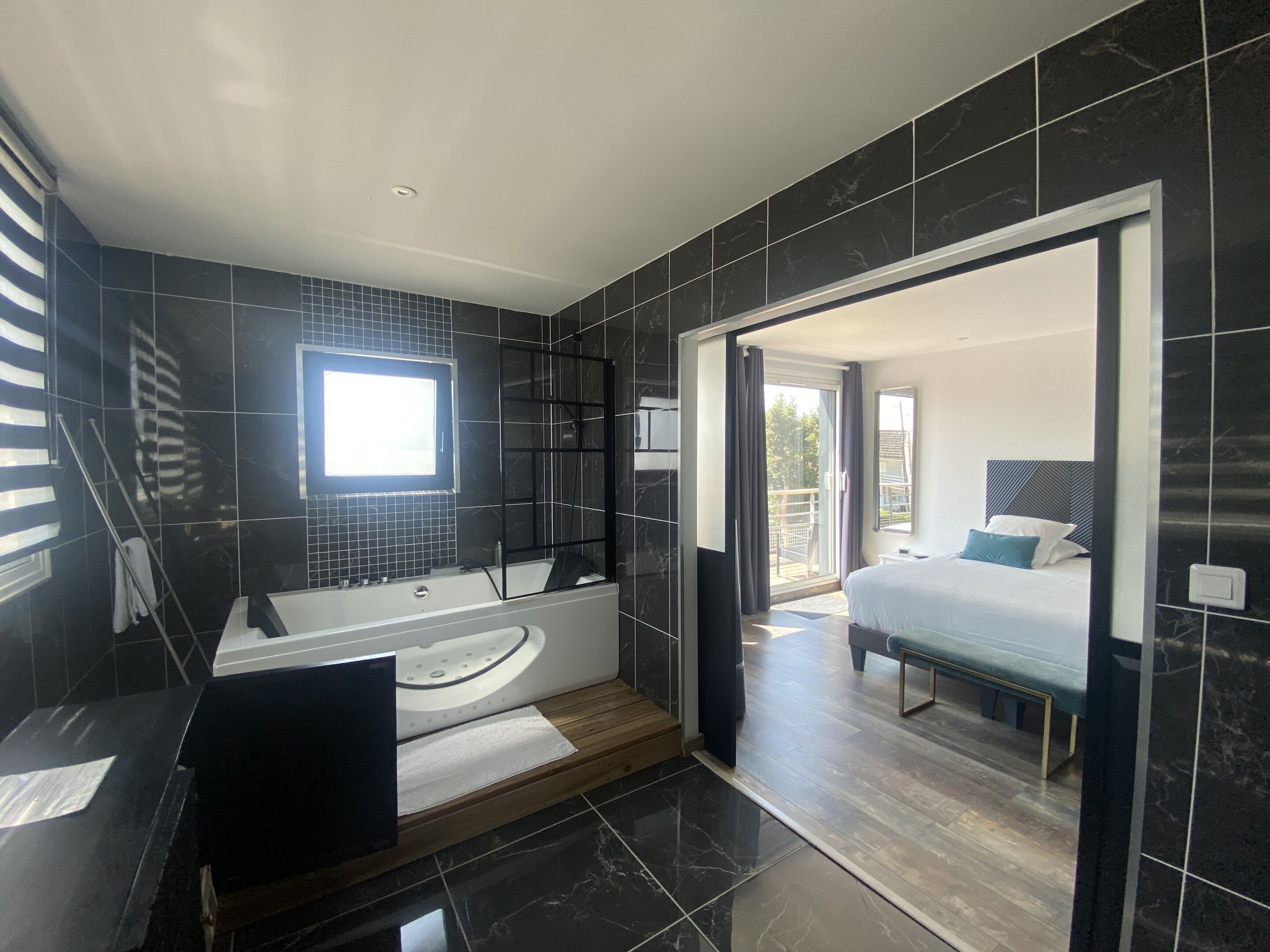 Superior Suite, Ensuite (Suite Junior King, Balnéo) | Bathroom
