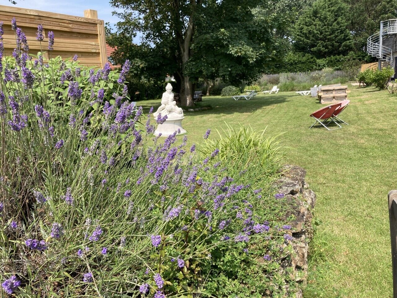 double room, ensuite (acces jardin) | garden