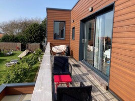 Suite Supérieure, salle de bains attenante (Suite Junior King, Balnéo) | Terrasse/Patio