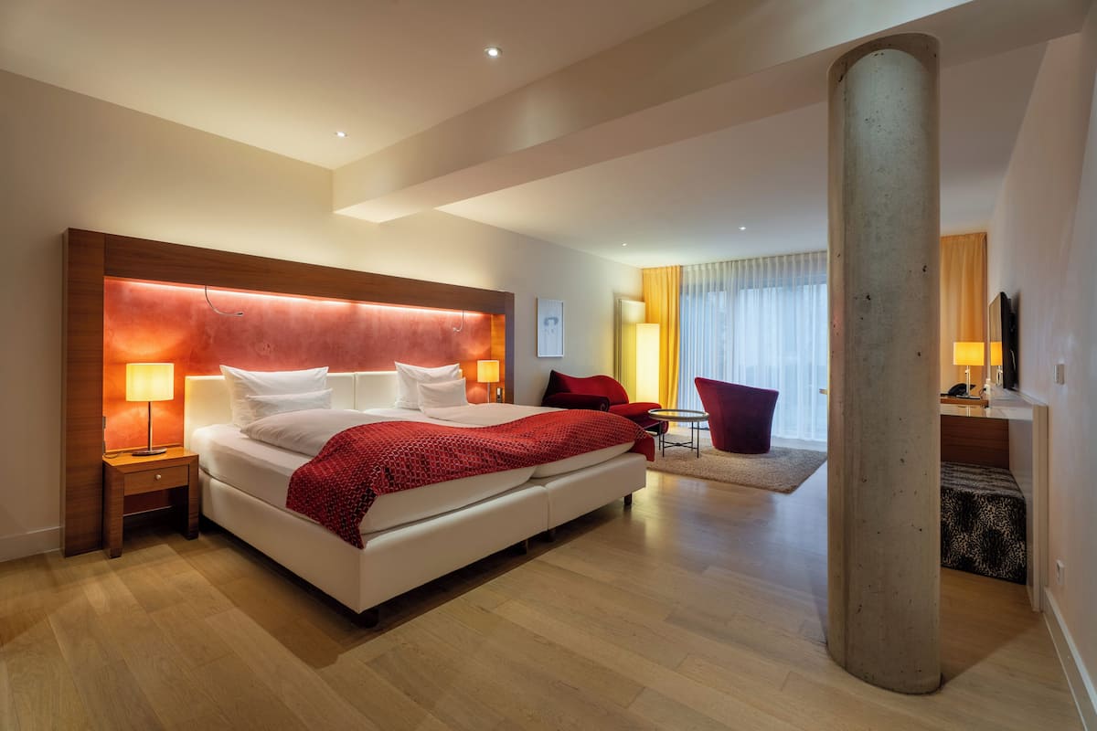 Superior Suite, Patio | Hypo-allergenic bedding, pillowtop beds, minibar, in-room safe