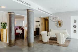 Reception - Aqua Aurelia Suitenhotel an den Thermen (Baden-Baden)