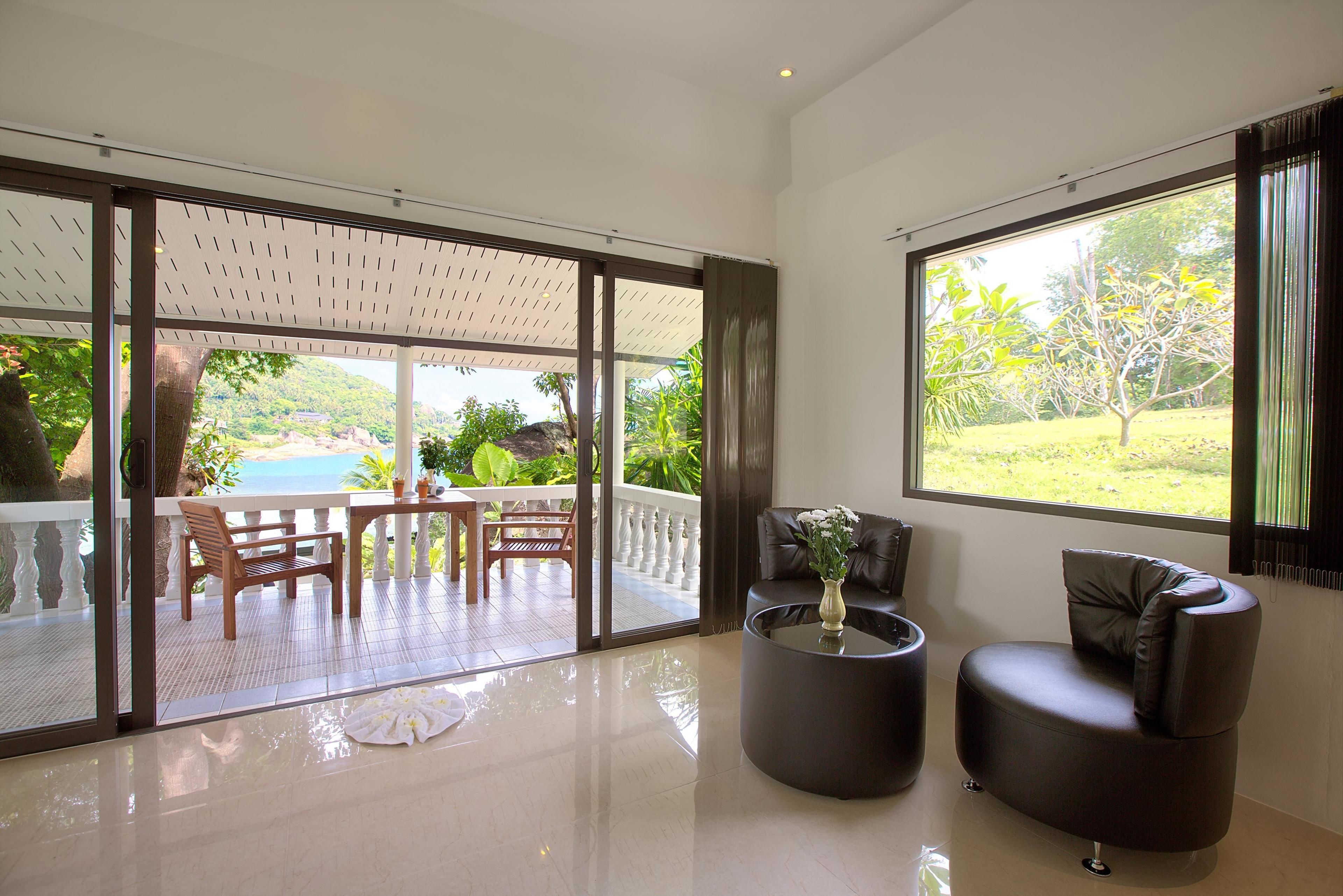 seaview hillside | terrace/patio