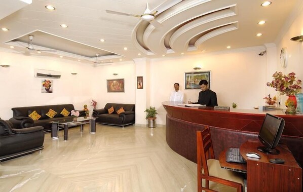 Lobby - Hotel Eurostar International (New Delhi)