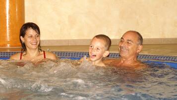 Indoor pool, sun loungers