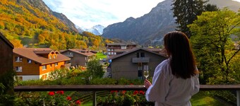 Alpenrose Hotel & Gardens