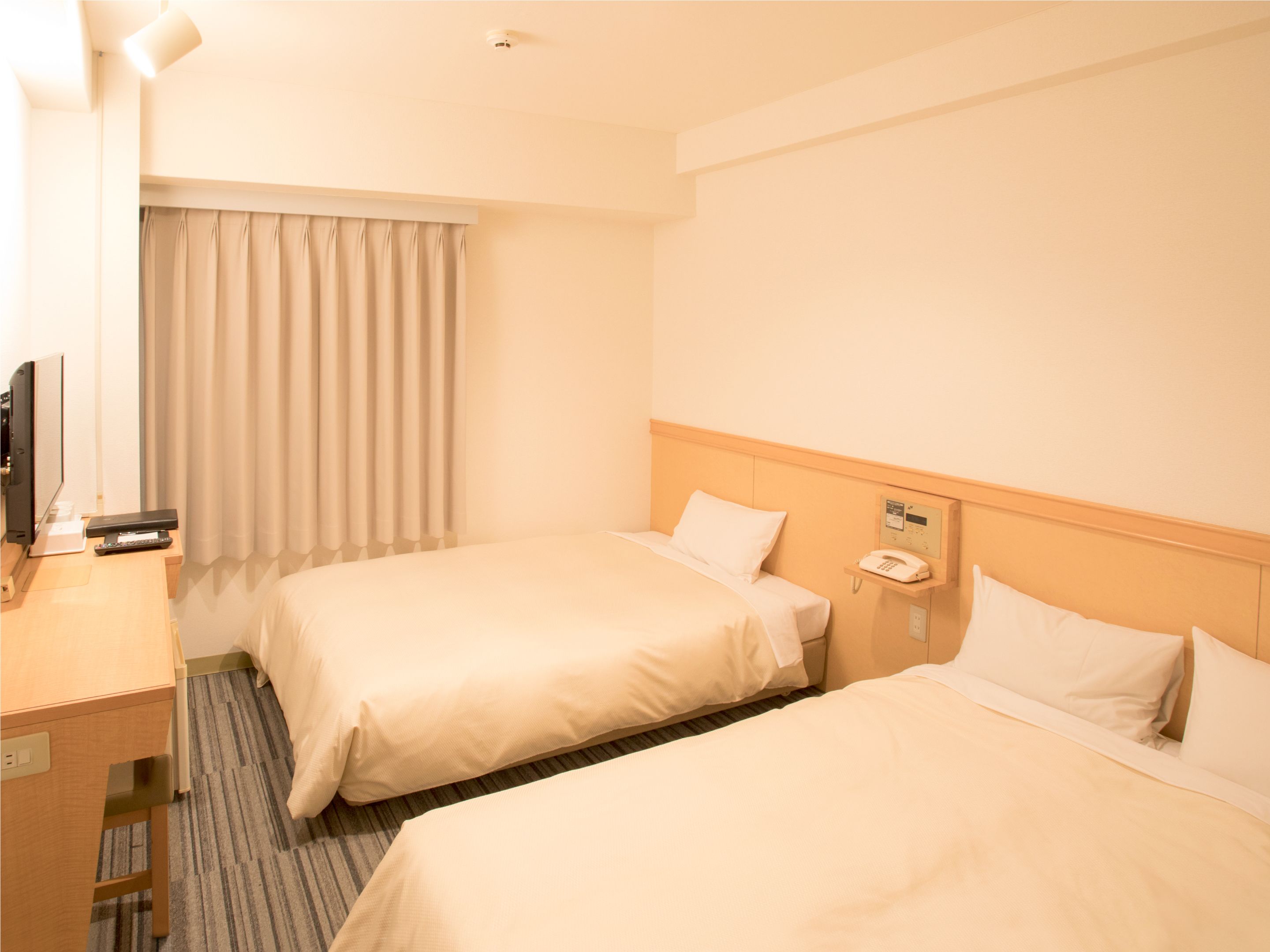 desk, blackout curtains, free wifi, wheelchair access