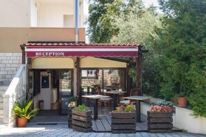 Majoituspaikan sisäänkäynti