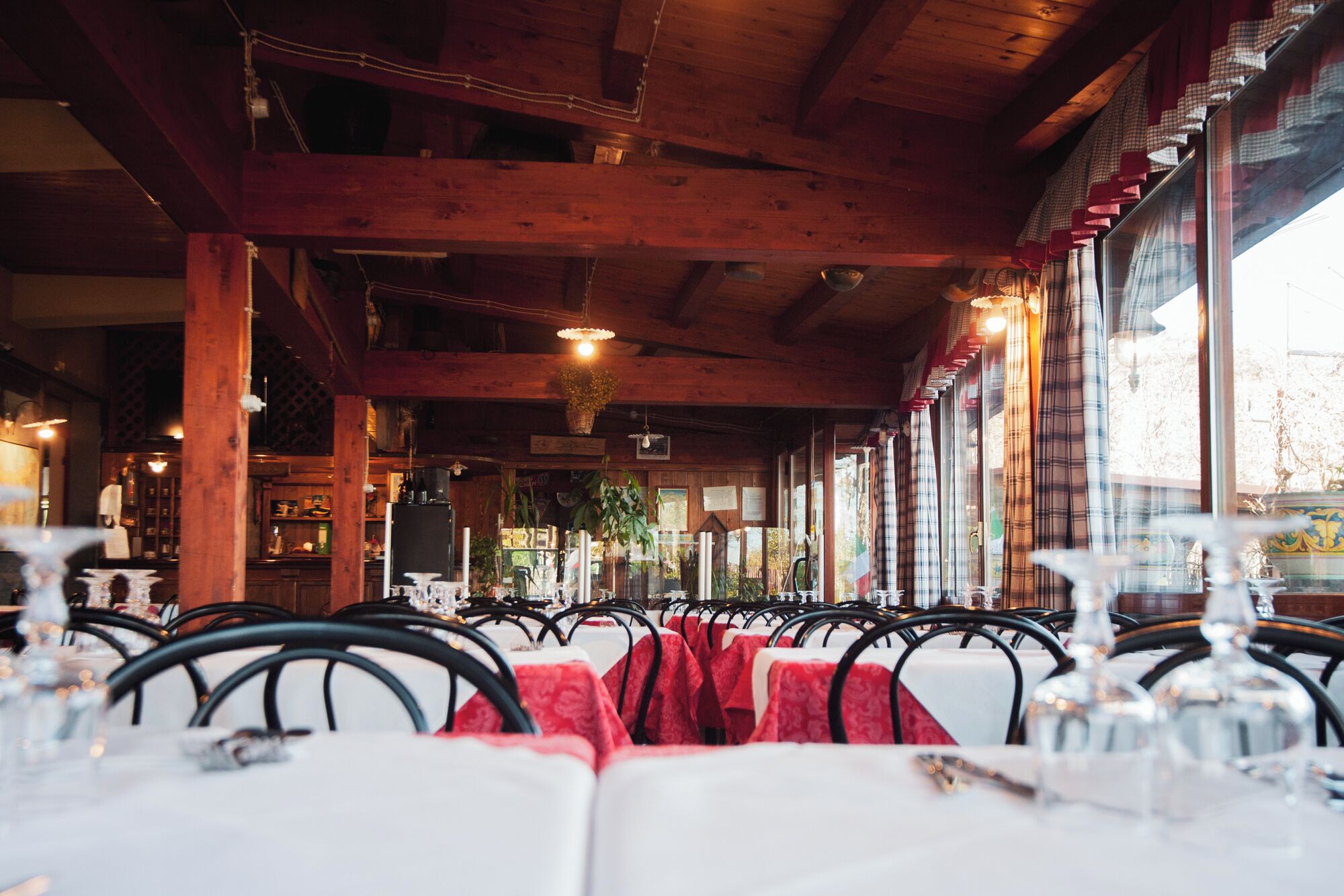 Phục vụ bữa sáng, bữa trưa, bữa tối, đặc sản địa phương, nhìn ra vườn 