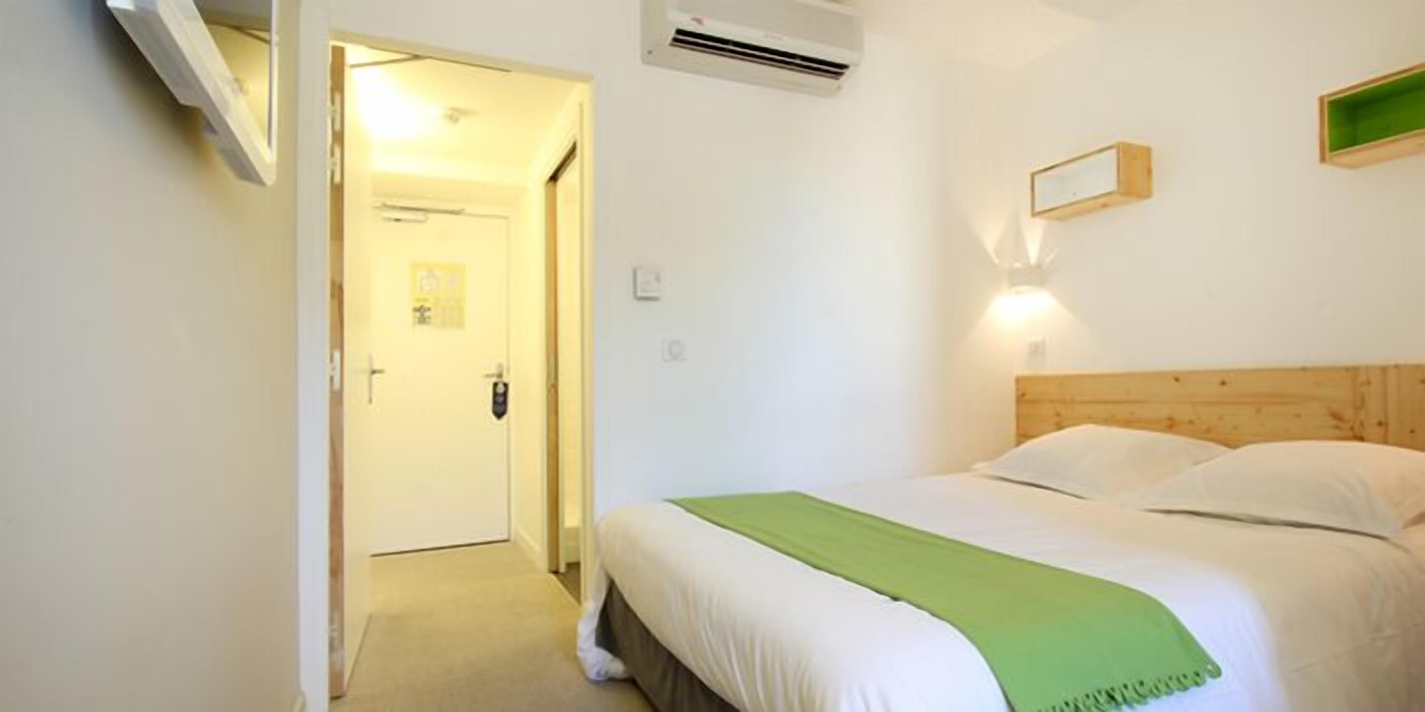 premium bedding, in-room safe, soundproofing, free wifi