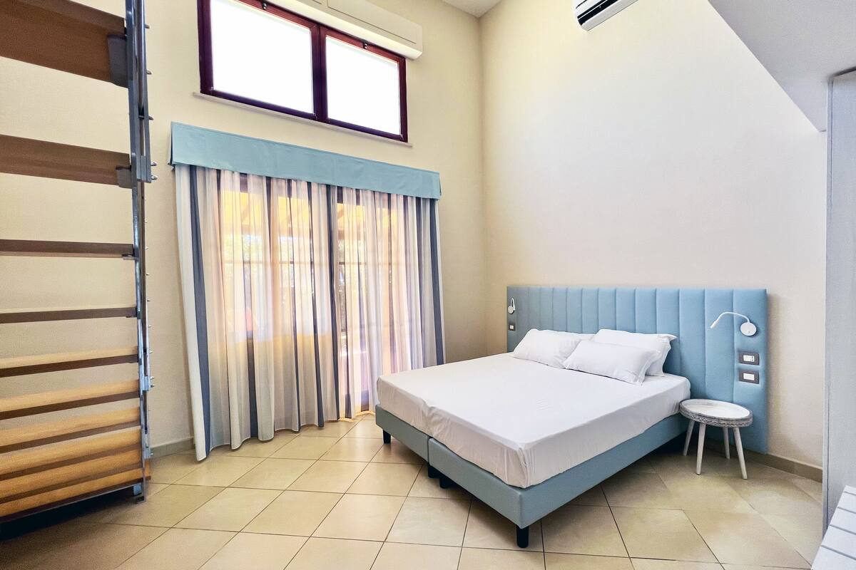 Suite Junior | Escritorio, wifi y ropa de cama