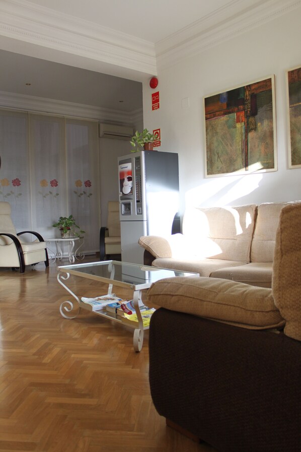 Sala de estar en el lobby