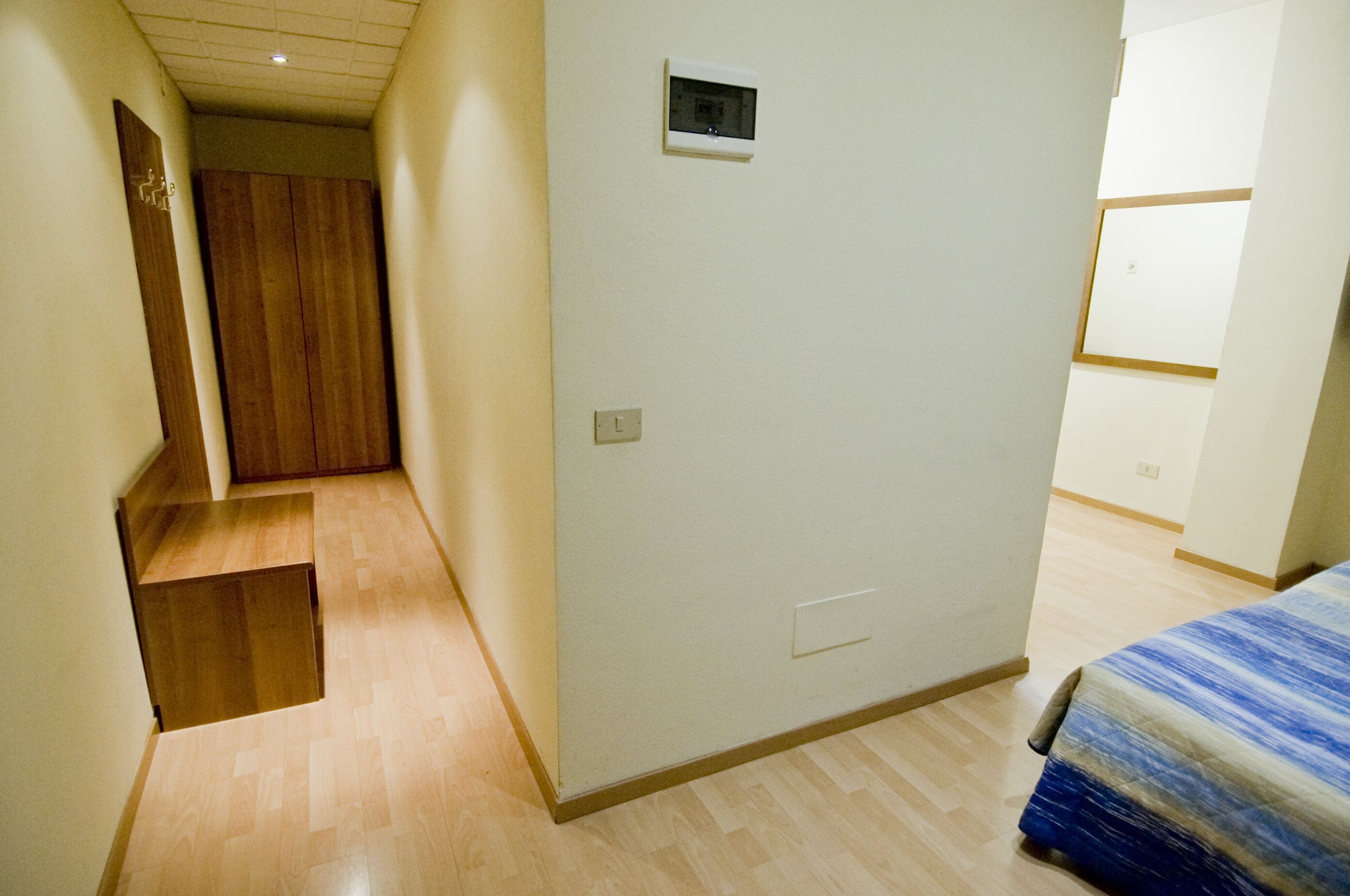 double room | minibar, desk, free wifi, bed sheets