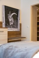 Traditional Double Room | Hypo-allergenic bedding, in-room safe, desk, free WiFi