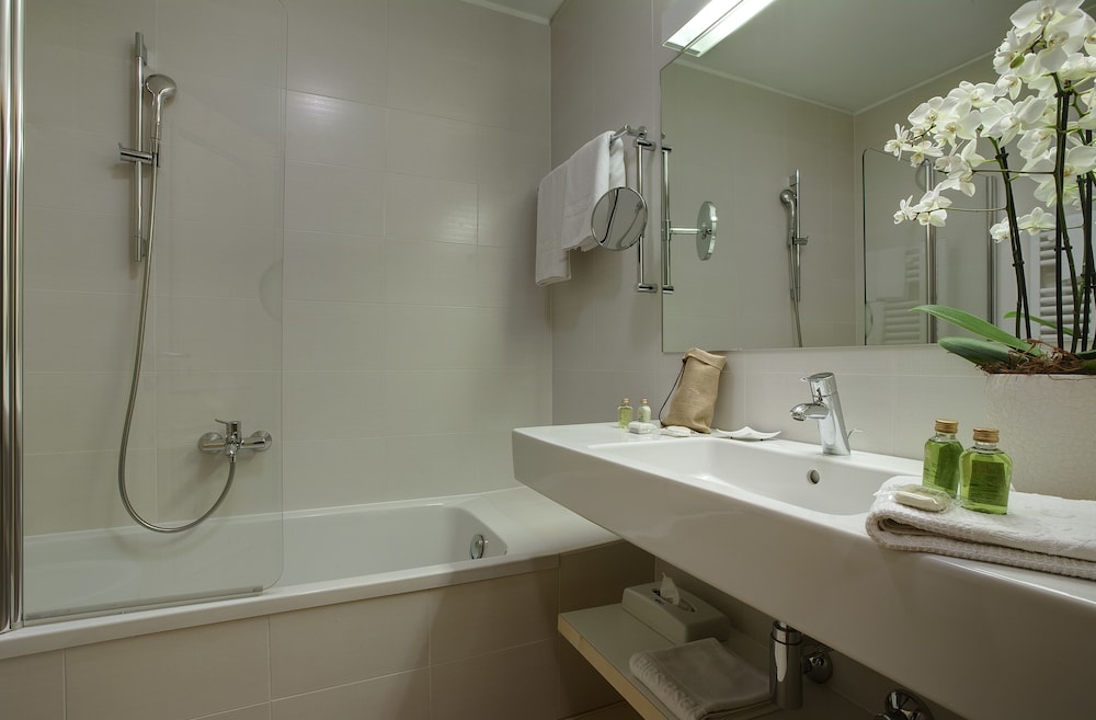 Ciasa Salares by null