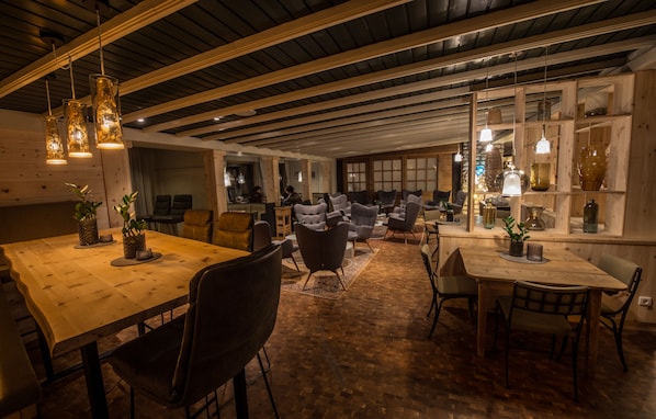 Wine bar