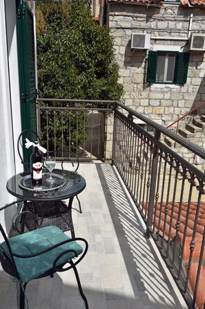 Balcony - Kuzma Rooms (Split)