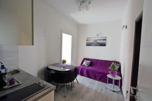 Living room - Kuzma Rooms (Split)