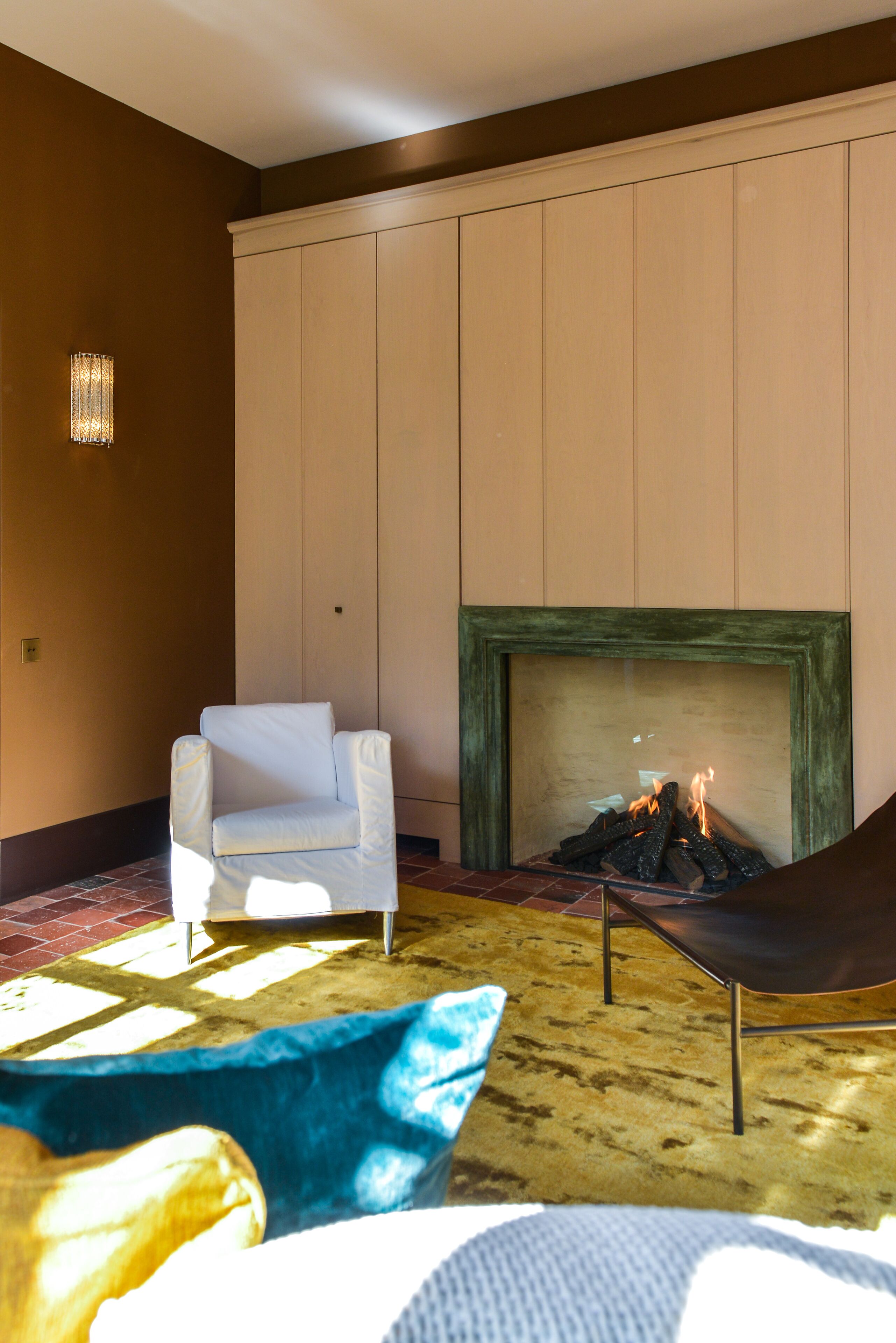 exclusive suite | living area | smart tv