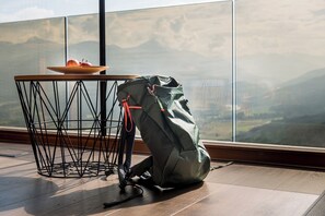 Luxury Double Room | Minibar, in-room safe, desk, WiFi (free) - Kronplatz Resort Hotel Kristall (Valdaora)