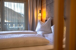 Alpaisc | Frette Italian sheets, premium bedding, down comforters