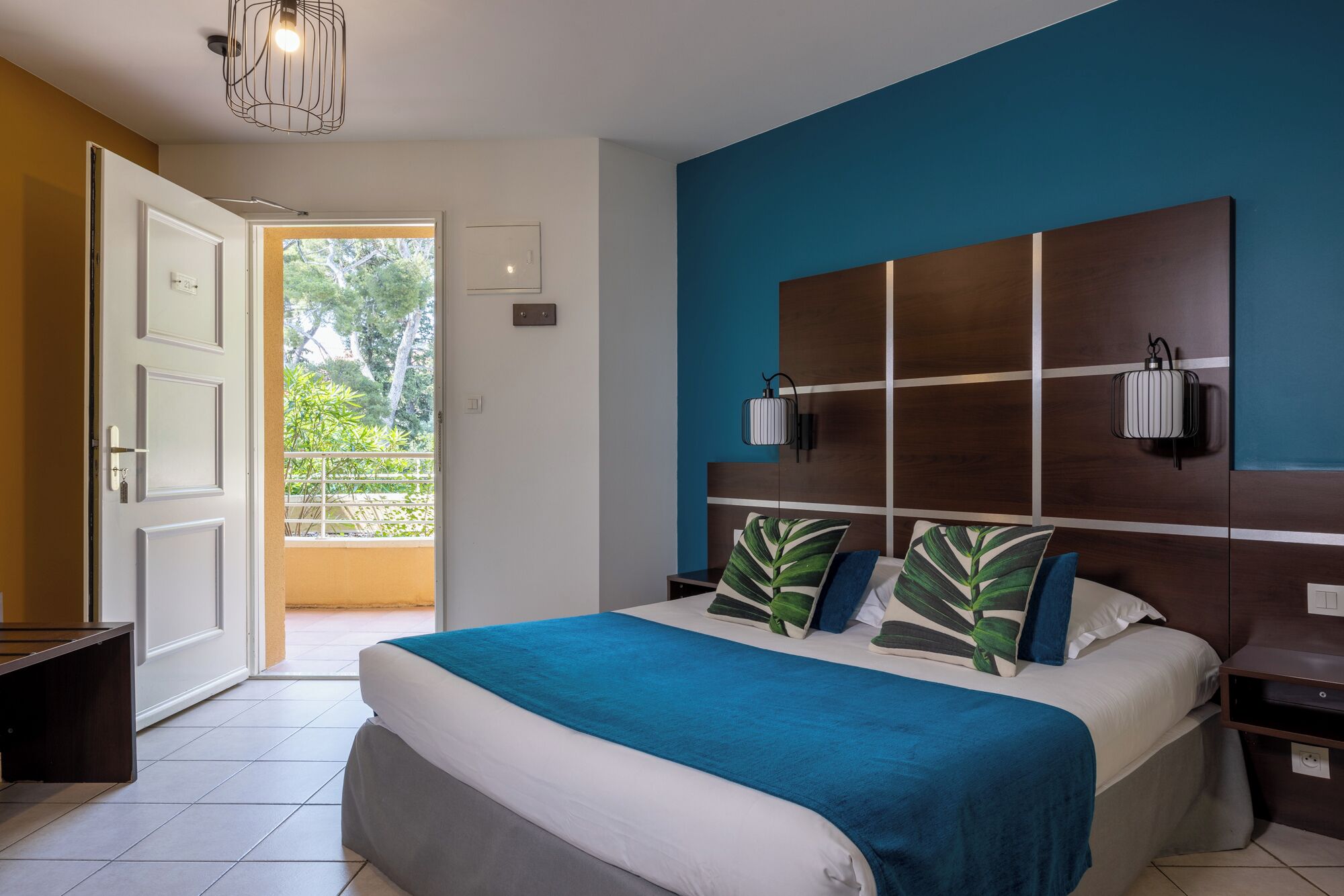 family triple room | premium bedding, desk, soundproofing, iron/ironing board