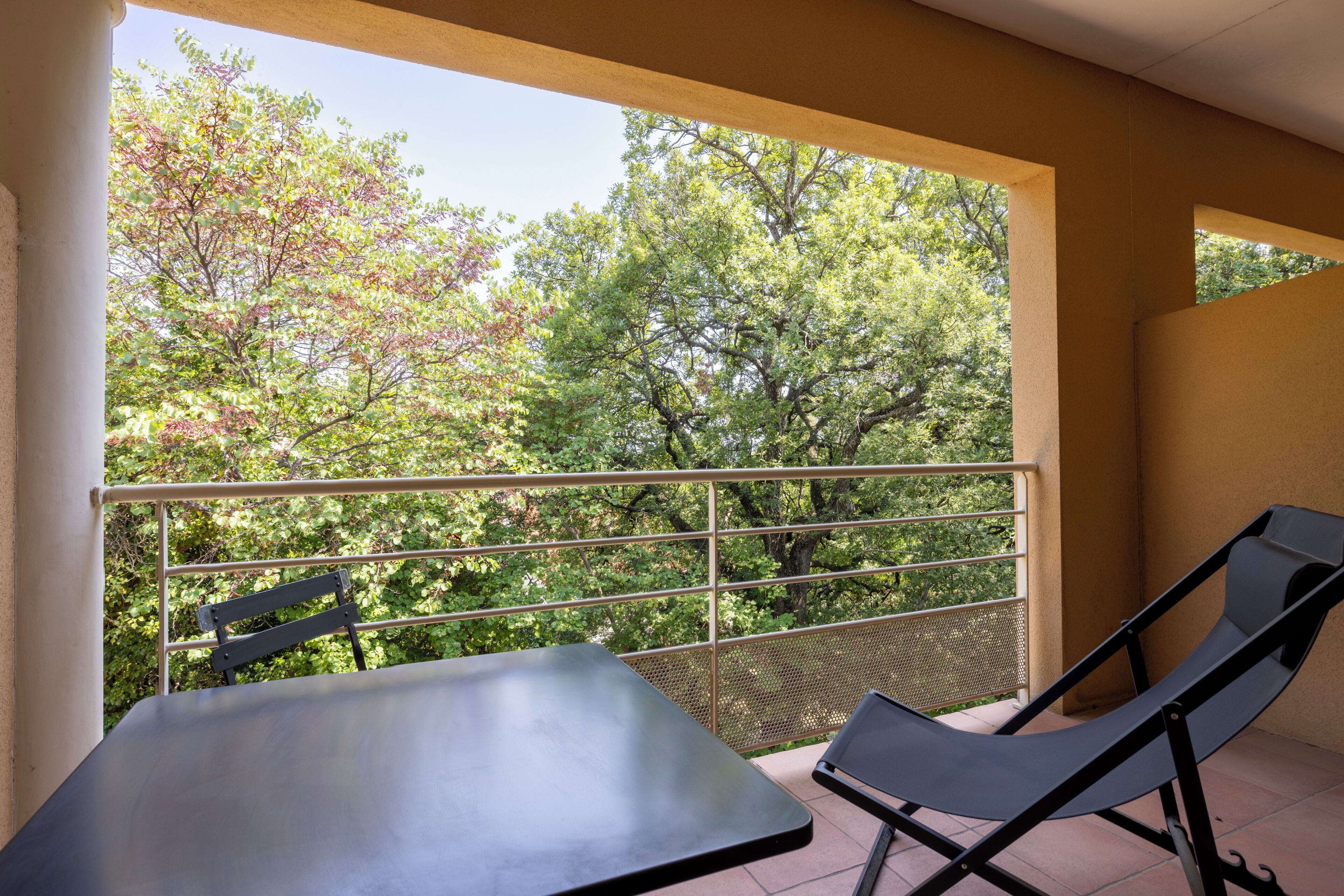 comfort double room, balcony | premium bedding, desk, soundproofing, iron/ironing board