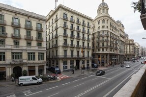 Standard Apartment, 7 Bedrooms (10 people) | View from room - AinB Born-Via Laietana (Barcelona)