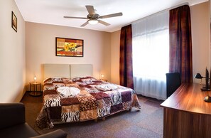 In-room safe, free WiFi, bed sheets - Kallmeyer (Berlin)