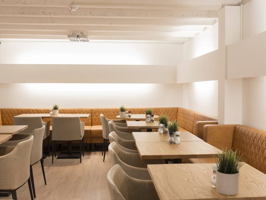 Daily buffet breakfast (EUR 15.95 per person)