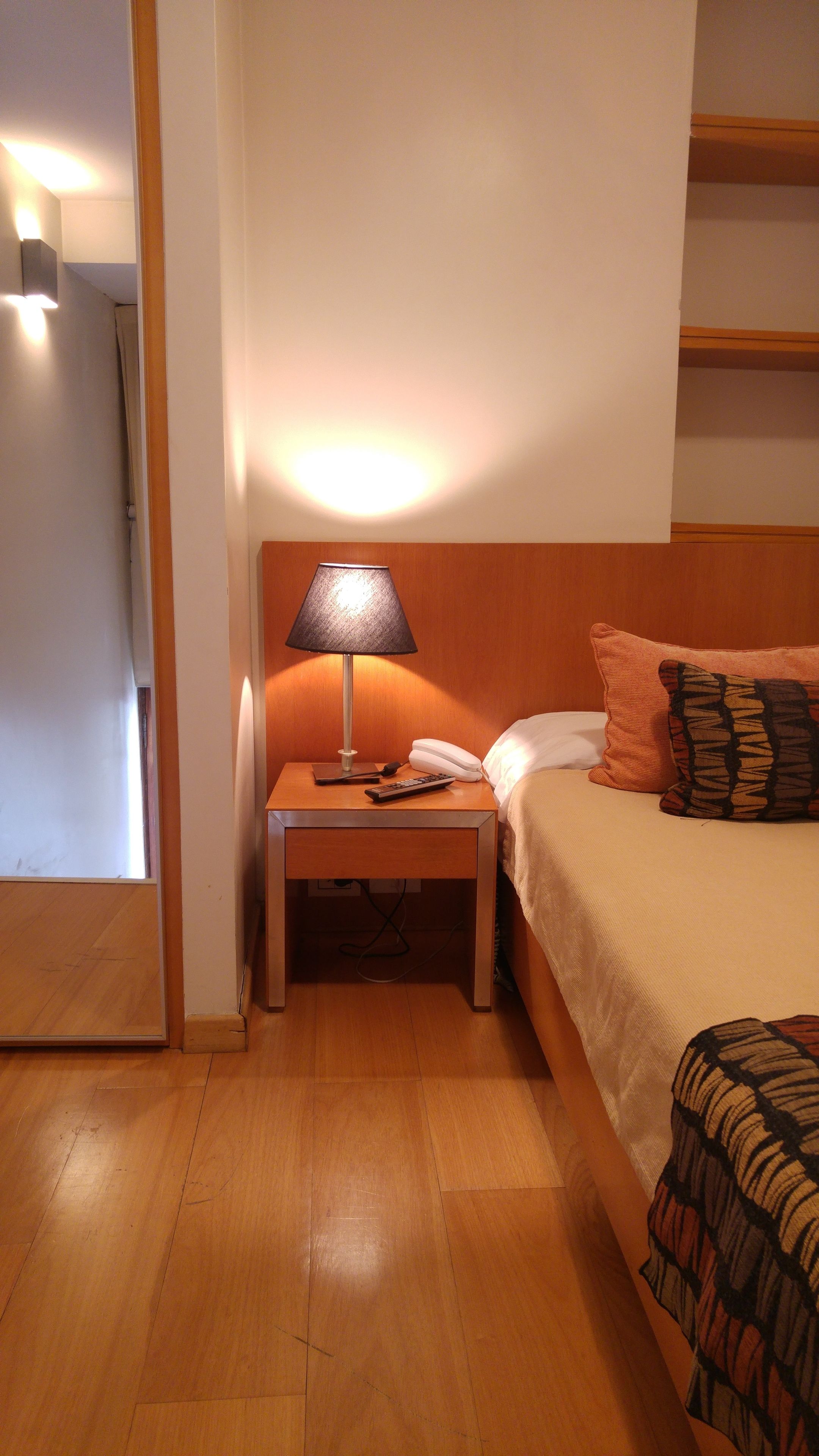 single room | minibar, in-room safe, iron/ironing board, free wifi