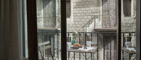 Superior Studio, Balcony, City View | Down comforters, iron/ironing board, free WiFi, bed sheets