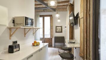 Superior Studio, Balcony, City View | Down comforters, iron/ironing board, free WiFi, bed sheets