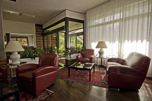 Lobby sitting area - Meeting Hotel Cesena (Cesena)