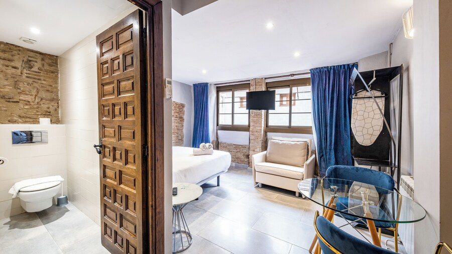 AinB Picasso Corders Apartments