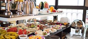 Hanoi Golden Moon Hotel