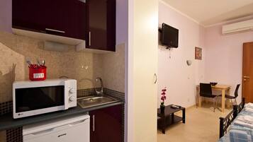Fridge, microwave, coffee/tea maker