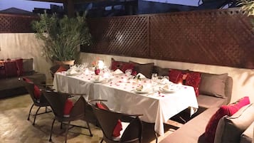 Breakfast, lunch, dinner served; Moroccan cuisine