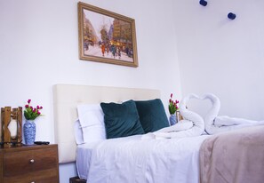 Double Room, Private Bathroom - Red Llama Eco Hostel (Lima)