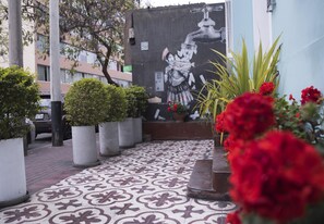 Terrace/patio - Red Llama Eco Hostel (Lima)