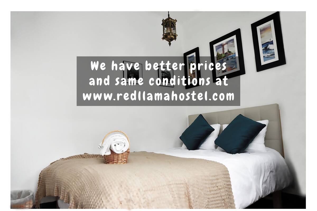 Espacio para trabajar con laptop, wifi gratis y ropa de cama 