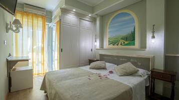 Minibar, caja de seguridad en la habitación, escritorio y wifi gratis