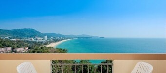 Baan Karon Hill Phuket Resort