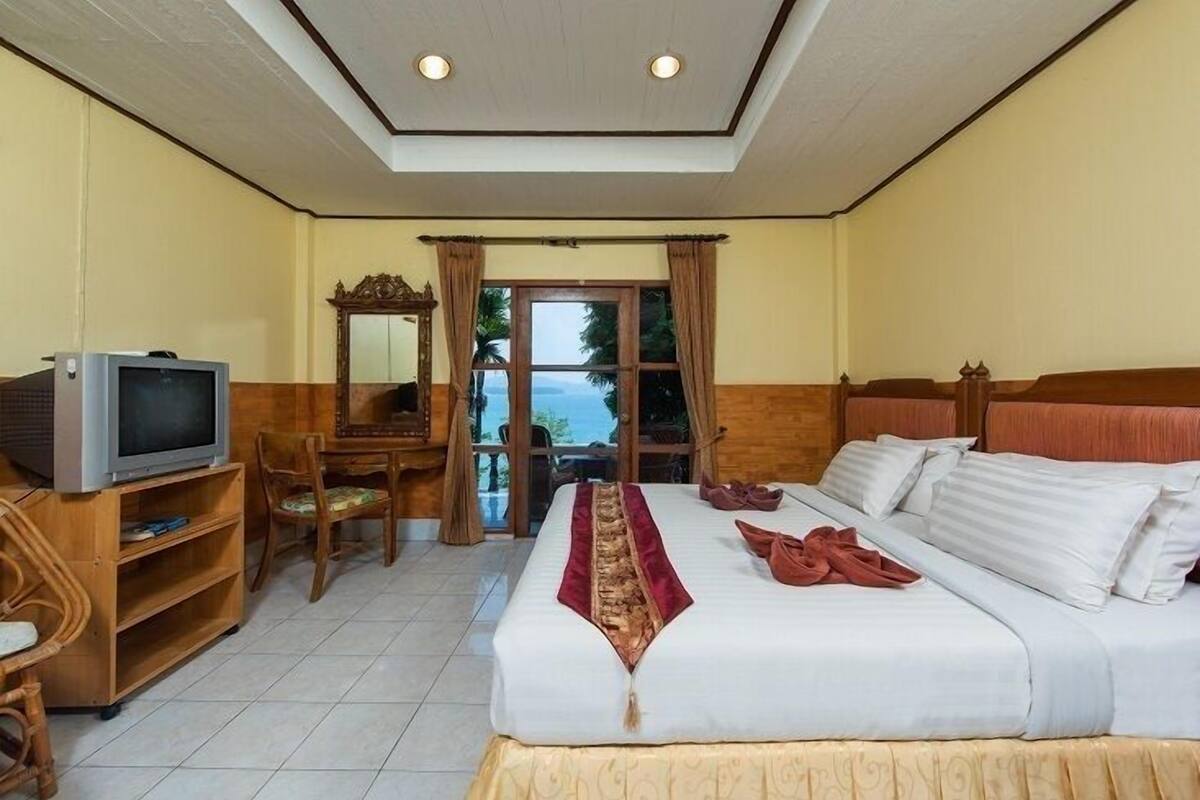 Standard Double Bungalow  | Minibar con artículos gratuitos, caja fuerte, escritorio