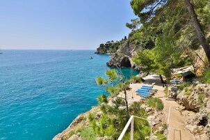 Tumbonas y toallas de playa