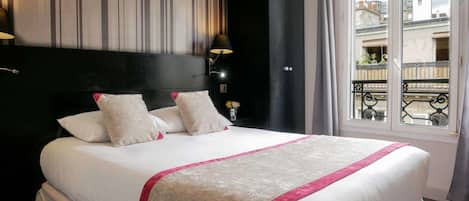 Double Room with Private Bathroom | Desk, laptop workspace, free WiFi, bed sheets