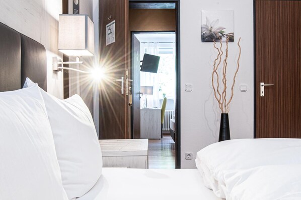 隔音、免费 WiFi