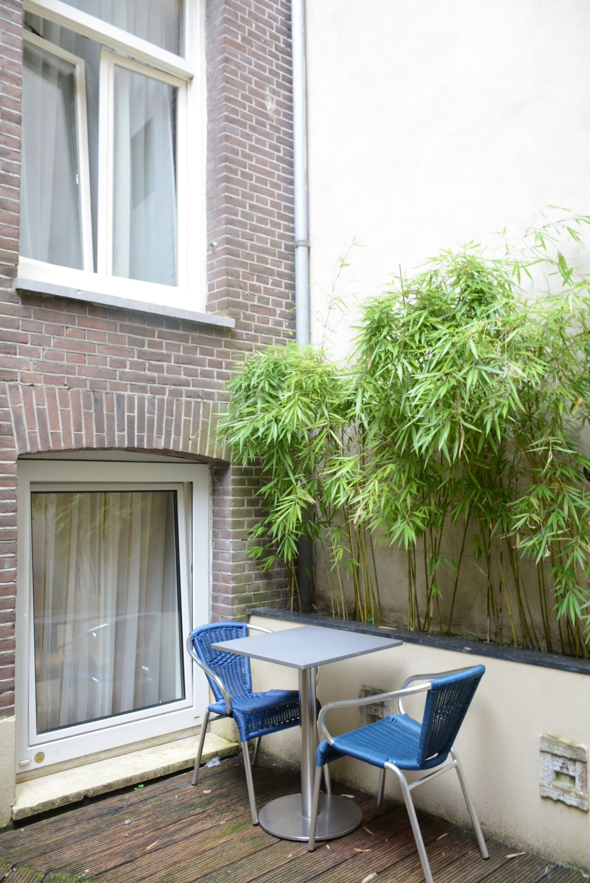 double room, patio (basement) | minibar, in-room safe, desk, blackout curtains