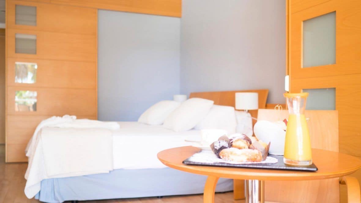 Minibar, coffres-forts dans les chambres, bureau, chambres insonorisées