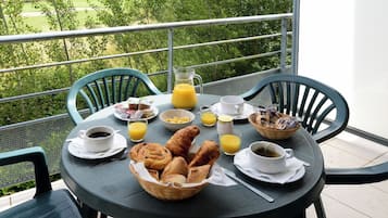 Breakfast meal